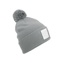Appliqué patch pom beanie
